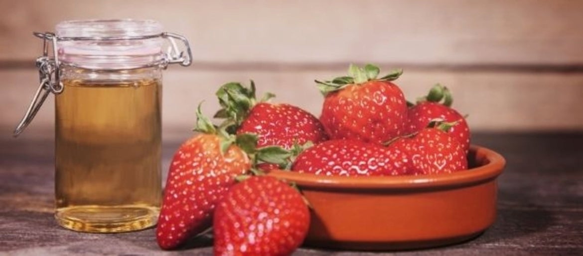Zero waste DIY aardbeienazijn