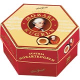 Austria Mozartkugeln Csokoládé praliné kartondobozban